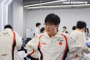 按时间排序！网友留言“369为naiyou说话”：你是真脑子有问题