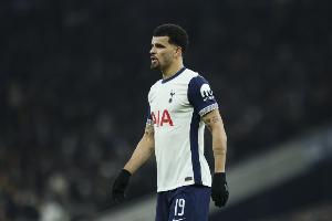 索兰克：我们必须尽快找到摆脱困境的办法，每场比赛都全力拼搏