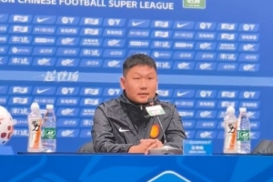 刘建业：本场是铜梁龙的、我执教的首场中超比赛，我很期待很兴奋
