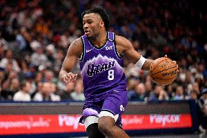 球队大脑！科利尔18中11砍下27分3板11助 下半场19分