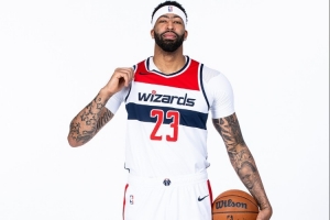 Scotto：浓眉已获准开始进行有限的个人场上训练 两周后复查