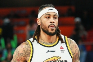 莫兰德:若辽篮不续约我 微博就没用了 想你们记住我 没啥是永恒的