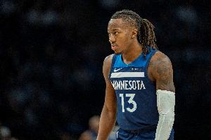 芬奇：道苏姆能延误&突破&速度也很快 他攻防两端表现都很棒