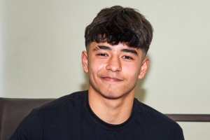 记者：拜仁17岁边锋卡多佐将首次入选一线队比赛名单