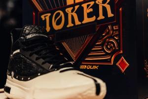 摄影师穿什么鞋能伤了詹姆斯原来是咱们国产的约基奇小丑一代