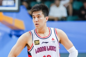 媒体人：郭艾伦命途多舛 很多球迷希望他在某个时间节点叶落归根