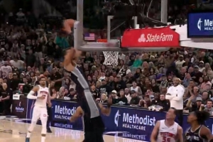 恐怖的防守反击！文班亚马遮天大帽坎宁安&反击空接暴扣