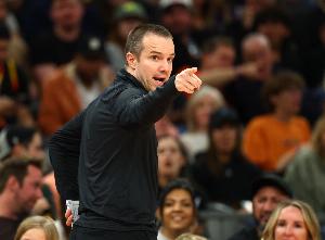 奥特：90次出手有58次三分 占比确实高 但只要质量高 我们就接受