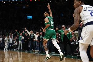 涅槃重生！跟腱重伤球员复出首场表现如何？耐杀王归位 一人30+