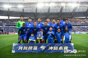 中超联赛第1轮 上海申花主场5-3大连英博海发取得赛季开门红