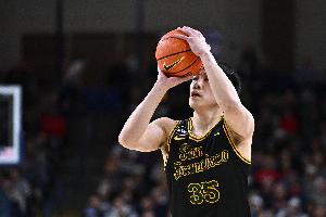 王俊杰12分4板助旧金山大学打进WCC赛区8强 冠军将直通疯狂三月！