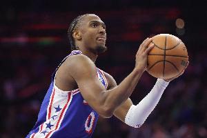 亏大发了！76人不敌老鹰排名连掉2位下滑至第8 马克西还压哨伤退