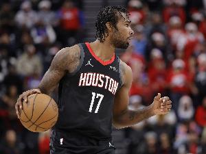 6中1仅2分！火媒：这是我见过伊森至今最糟糕表现 决策亟待提高