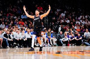 脱胎换骨！太阳本赛季37胜27负&暂列西部第七 胜场数已超过上赛季