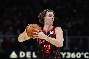 赛季第9次三双！吉迪砍下15分12板10助 队史三双次数仅次于乔丹