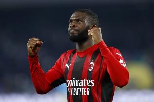 托莫里：很高兴取得一场重要的胜利，本赛季米兰的防守更加稳固