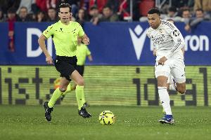 世体：姆巴佩今天将回到皇马基地接受体检，他仍有可能出战曼城