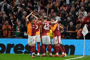 7胜4平，加拉塔萨雷近11个欧冠淘汰赛主场比赛保持不败