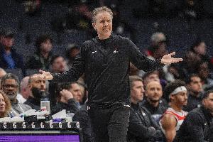 被阿德巴约轰下83分！记者：把奇才降级到发展联盟