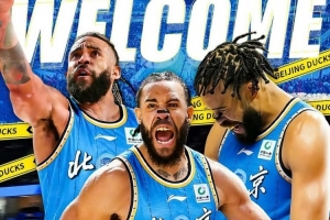 麦基首秀称不上完美但也过得去 命中率不算高 防投射内线束手无策