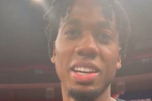 怀特塞德：阿德巴约一直是干劲十足的球员 不惊讶他砍83分