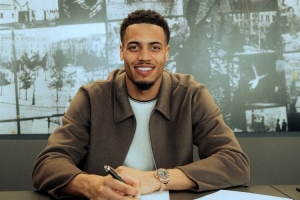 官方：多特与25岁中场菲利克斯·恩梅查续约至2030年6月30日