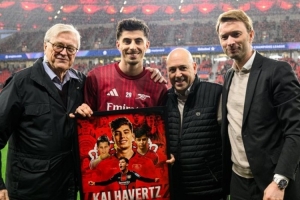 勒沃库森赛前送礼欢迎哈弗茨：效力药厂10年，欢迎回来！