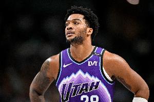 一通输出还是“难救主”！森萨博19中9&三分11中6空砍29分5板5助