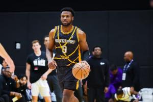 越发高效~布朗尼本季G联盟常规赛保持全胜 场均15.5分进180俱乐部