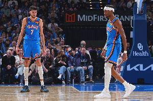 霍姆格伦：很高兴亚历山大在主场破纪录 我当时没意识到怎么回事