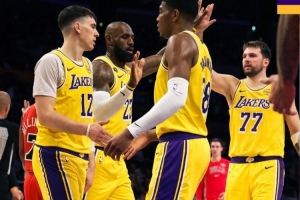 自媒体：詹姆斯太能毁掉湖人的进攻了 只得到赛季第二高的142分