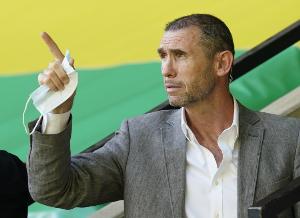 基翁解说阿森纳比赛被指缺乏中立性，阿邦拉霍：假摔骗点还能洗