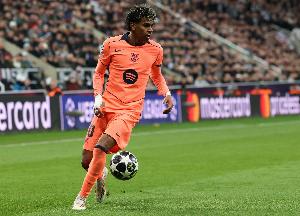 阿斯报：亚马尔和埃里克·加西亚恢复训练，周末可以出战塞维利亚