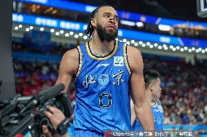 媒体人：麦基还在适应 但他的天赋 在攻防两端带来很多的可能