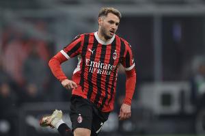 米体：希门尼斯伤愈复出受到全队欢迎，他相信自己能继续留在米兰