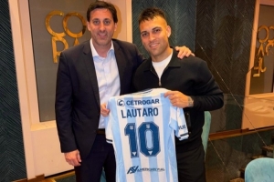 劳塔罗社媒晒与米利托合照：见到你很高兴！