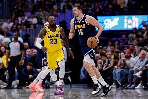 2026年仅两人场均至少20分5板5助&命中率50%+：约基奇和詹姆斯