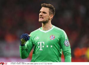 踢球者：乌尔赖希将伤缺约6周，拜仁甚至可能被迫启用16岁门将