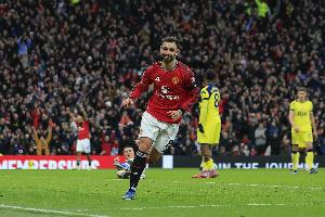 B费本赛季英超12次单场至少5次创造机会，遥遥领先其他球员