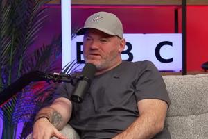 鲁尼：道曼可能上着学就成英超冠军了，为了中考他可能会少上场