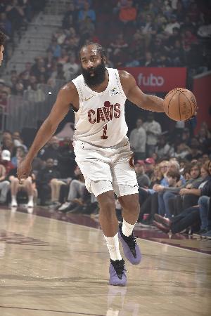 香波特：之前不看好哈登去骑士 但你证明我错了 希望你能圆梦冠军