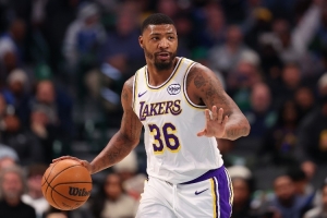 雷吉·米勒：让我们给斯玛特赞赏 他逐渐回到DPOY时期的水准了