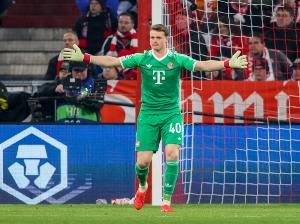 记者：乌尔比希将首发出战对阵亚特兰大的次回合比赛