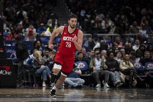 复出还可以！申京半场6中5高效拿下10分2板3助