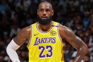 詹姆斯：赛前我一度在打哈欠感觉很累 但在比赛中我感觉相当不错