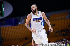 可惜难救主！麦基末节连续关键分 9中6&11罚10中空砍22分10板