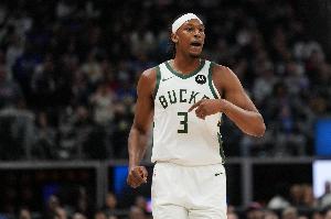 出手没犯规多！特纳3中2仅拿7分3板1断2帽 5次犯规