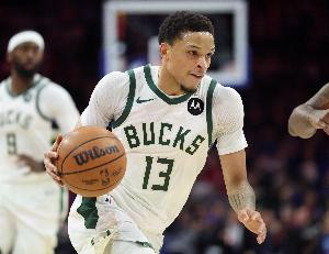 打进关键抛投！罗林斯19中10拿下26分10板7助3断准三双