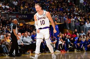 肯纳德：关键时刻挺身而出我感觉很棒 现在只想好好庆祝一下