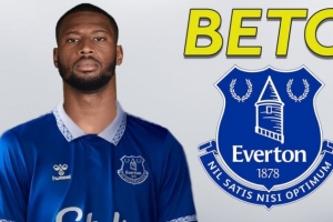 贝托谈双响胜切尔西：不觉得自己是英雄，要用进球和助攻帮助球队